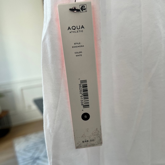 SOLD. AQUA Athletic Scallop Hem Tank Top | White | Size Small | NWT - Picture 4 of 4